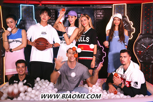 NBA5V5专场潮流派对 捕捉天梭品牌挚友张铭恩的投篮瞬间 1.jpg
