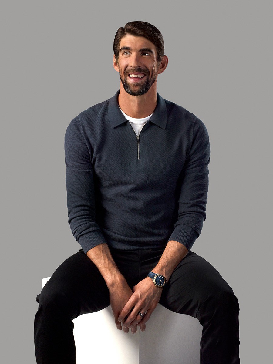 欧米茄名人大使迈克尔·菲尔普斯(Michael Phelps)佩戴欧米茄海马系列Aqua Terra“东京2020”腕表41毫米全金款.jpg