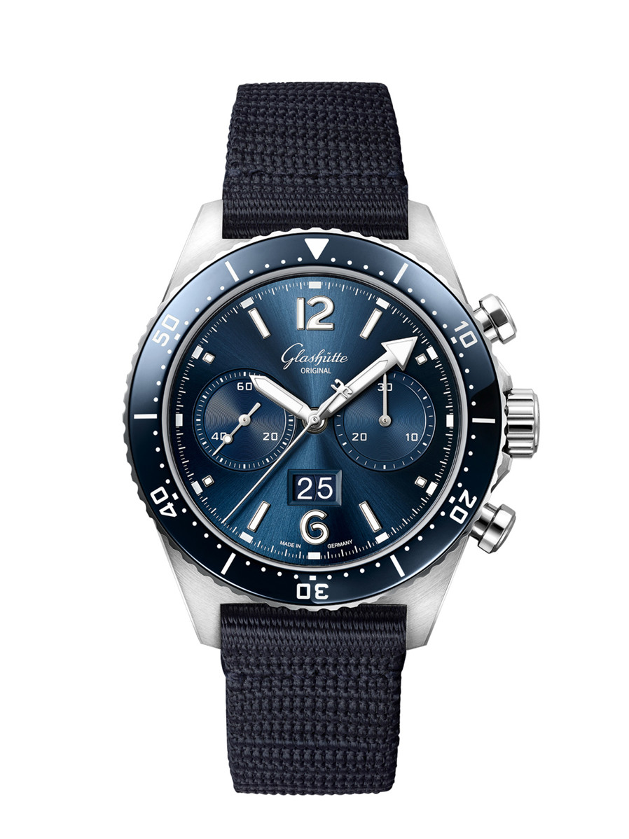 1-37-23-02-81-36 SeaQ Chrono synthetic strap blue RGB 17cm.jpg