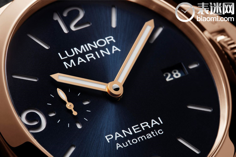 8.沛纳海Luminor庐米诺系列Goldtech™红金腕表 - 44毫米(PAM01112)_情景图.jpg