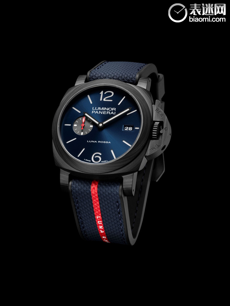 5.沛纳海Luminor庐米诺系列Luna Rossa Carbotech™碳纤维腕表 - 44毫米(PAM01529)_情景图.jpg