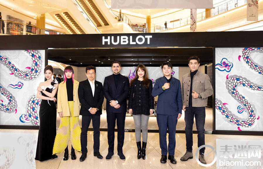 演员文咏珊、艺术家陈粉丸、LVMH路威酩轩集团大中华区总裁吴越、HUBLOT宇舶表大中华区董事总经理乔安立、恒隆地产副董事Janice Cheung、HUBLOT宇舶表品牌大使郎朗、演员林更新_限时精品店合影.jpg